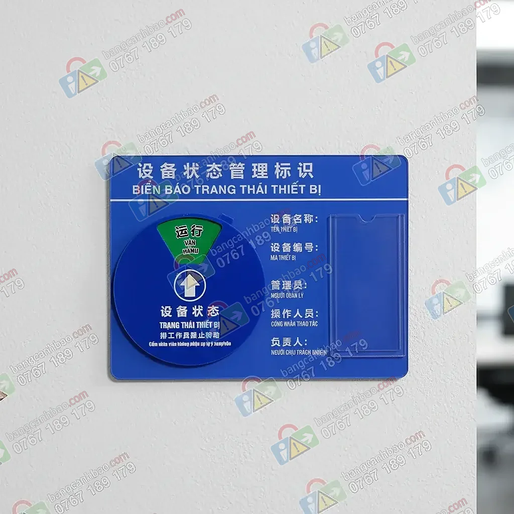 Bảng trạng thái có khay đựng thẻ